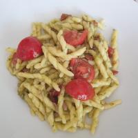 Trofie pesto and tomatoes