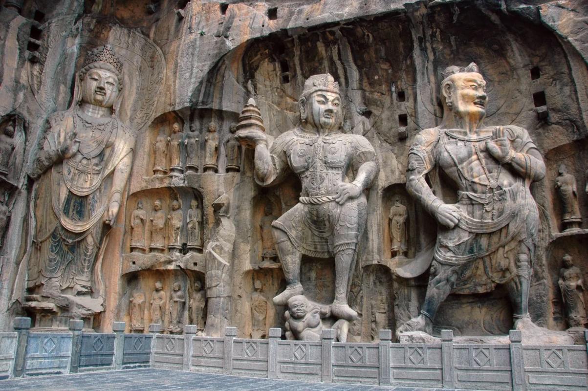 The Yungang caves feature Buddha statues tens of meters high and rock decorations impossible to scul