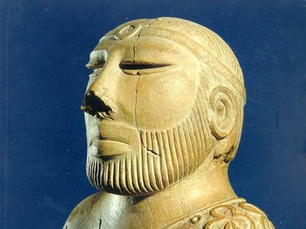 Examples of Celtic art: the famous Priest of Mohenjo-Daro, the Pakistani city probably inhabited by 