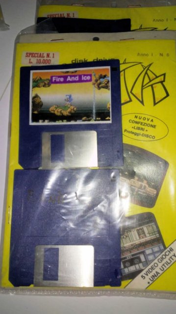 The famous cassette tape PIRATA for the Commodore 64