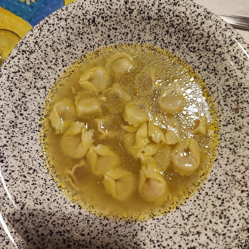 Tortellini in brodo