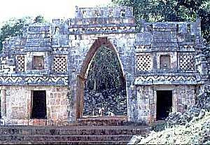 Other examples of trapezoid doors: Mayan Temple of Copan, Honduras...