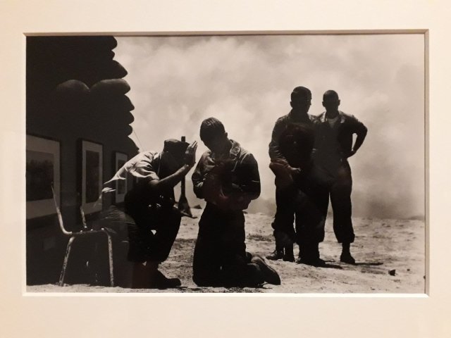 On a hill Da Nang a priest hears soldier's confessions