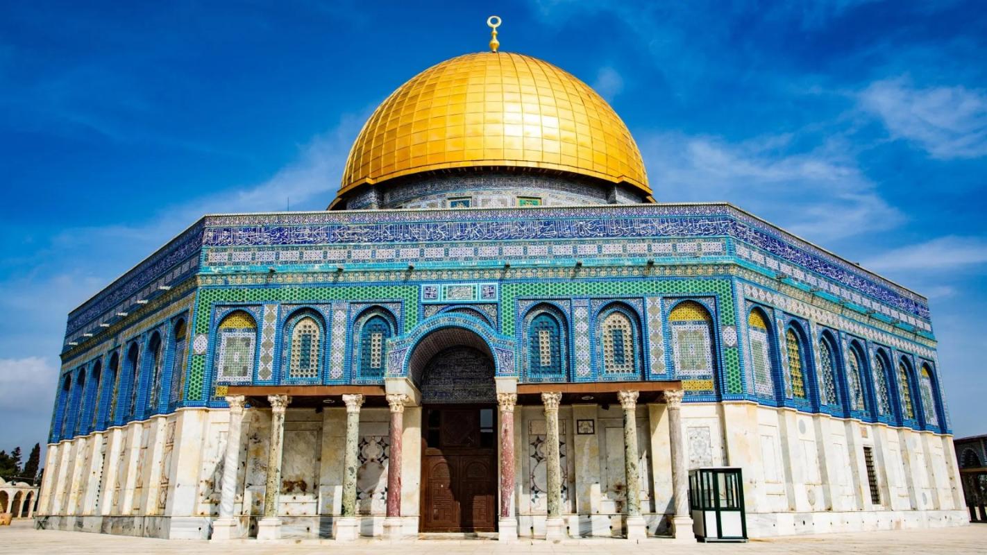 The Dome of the Rock is immediately recognizable on the Temple Mount in Jerusalem. The Temple of Sol