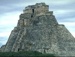 Pyramid builders in the pre-Columbian America