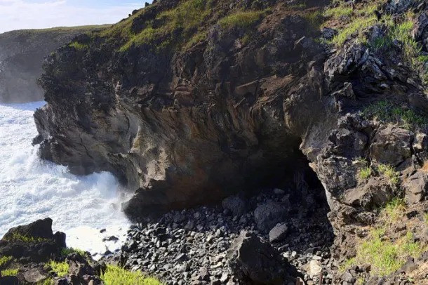 A colossal semi-submerged tunnel with a collapsed entrance on Easter Island: these are vestiges that