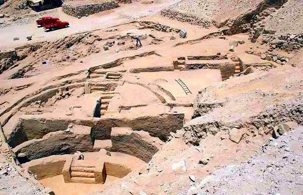 The Sechin Complex: Journey into the Remote Past of Pre-Columbian Peru