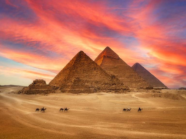 At sunset the limestone blocks that make up the Pyramids turn red, similar to what happens in Mexico