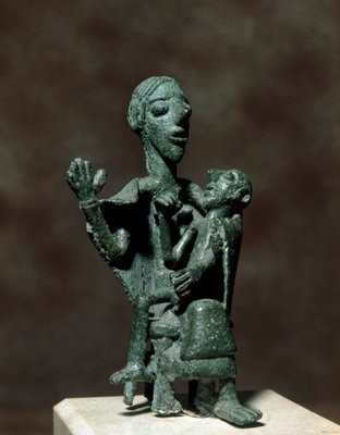 Sardinian figurine of the Mother Goddess, in the typical pose of the Egyptian Isis Lactans .