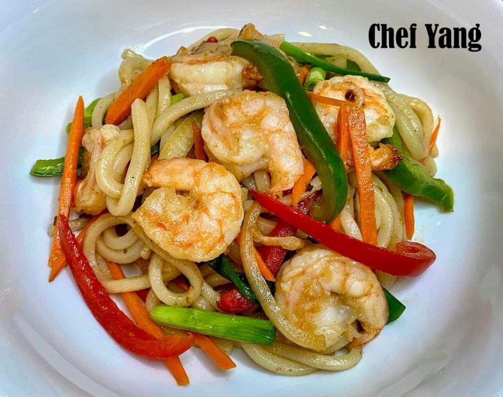 Shrimp Udon Stir Fry