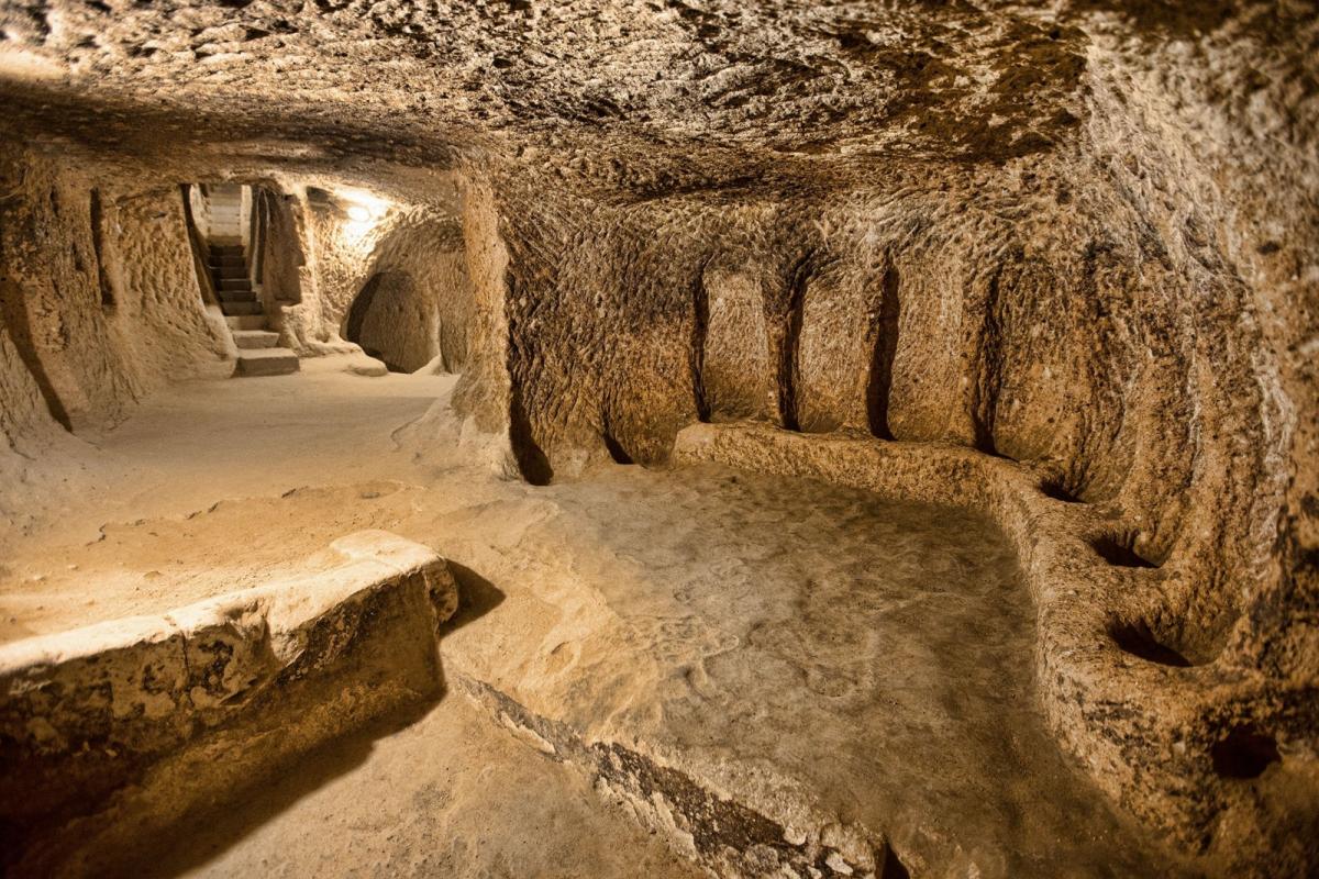 Underground city for 20,000 people