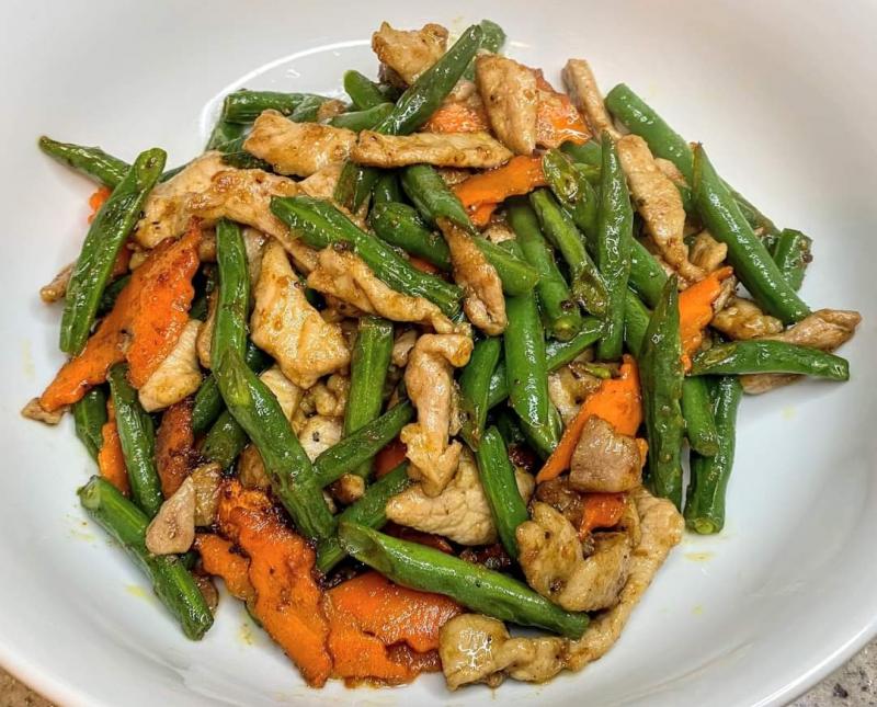 Shredded Pork with String Bean 沙茶肉絲炒四季豆