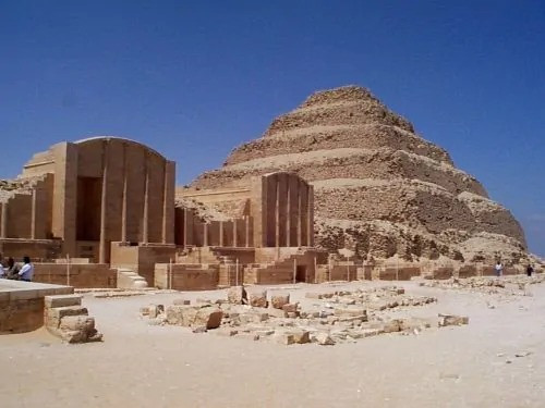 A Water Elevator: New Hypothesis on the Construction of the Saqqara Pyramid