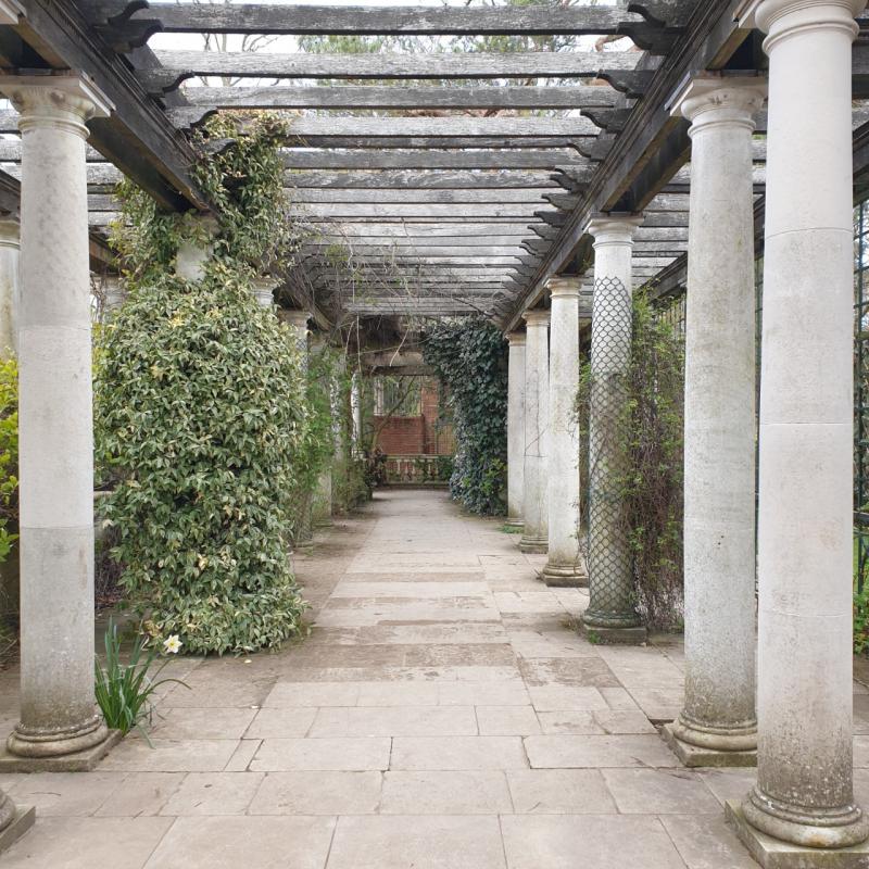 ANCIENT London Health, Hidden Garden & Pergola 04