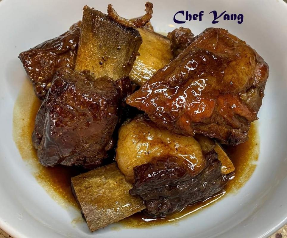 Braised Beef Short Ribs 紅燒牛排