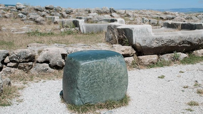 The stone is made of nephrite.