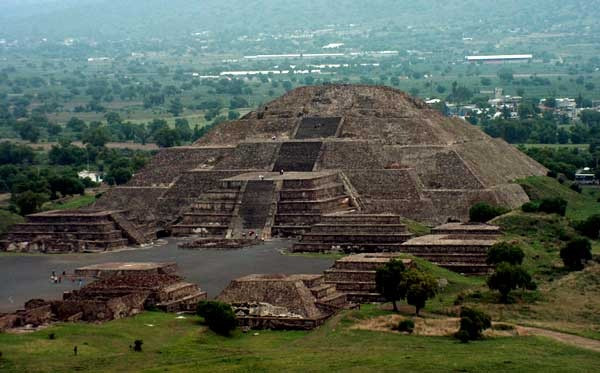 Teotihuacán – Pyramid of the Sun, Pyramid of the Moon