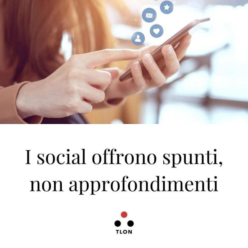 I social offrono spunti non approfondimenti