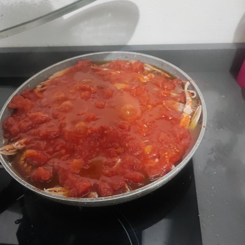 Dopo aggiungere la passata di pomodoro