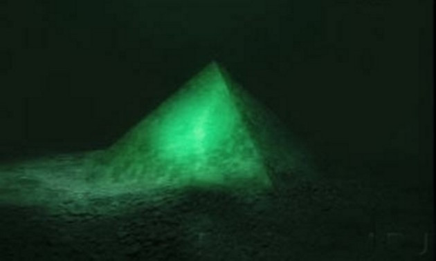 Is there really a giant pyramid at the bottom of the Bermuda triangle?